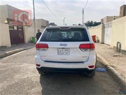جیپ گراند شیرۆکی